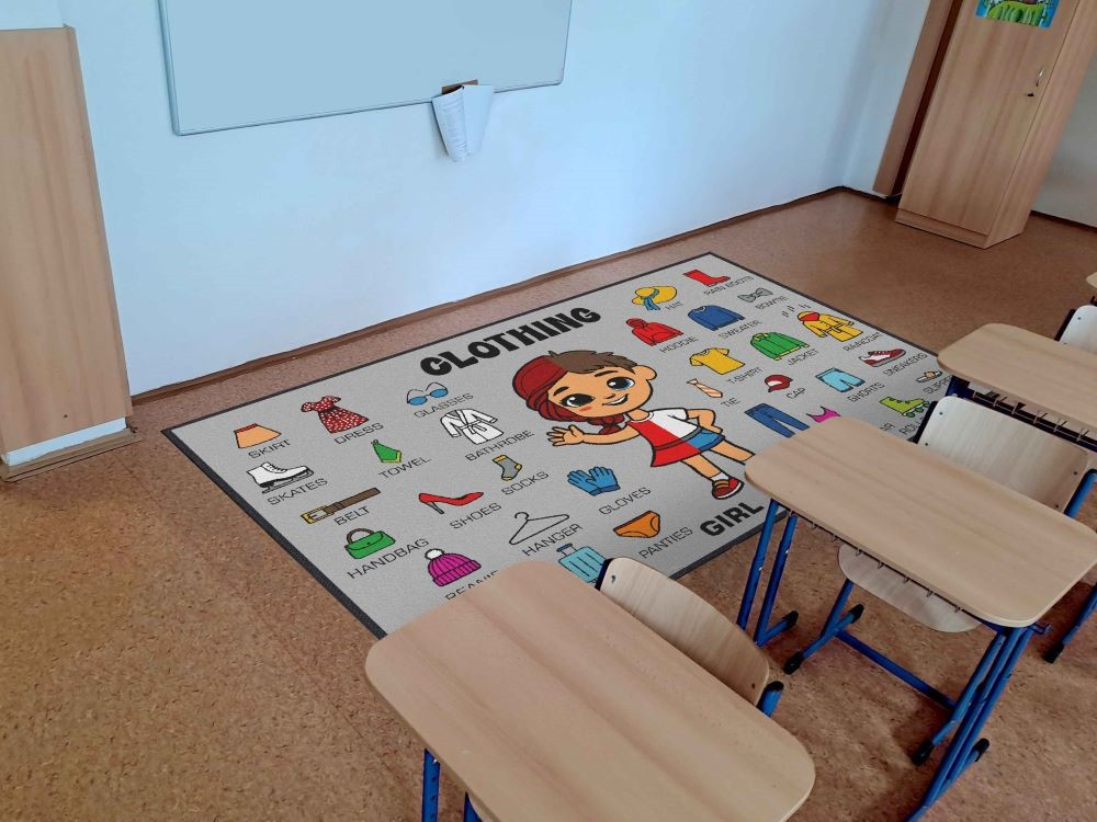 Didaktický koberec OBLEČENÍ (anglicky)